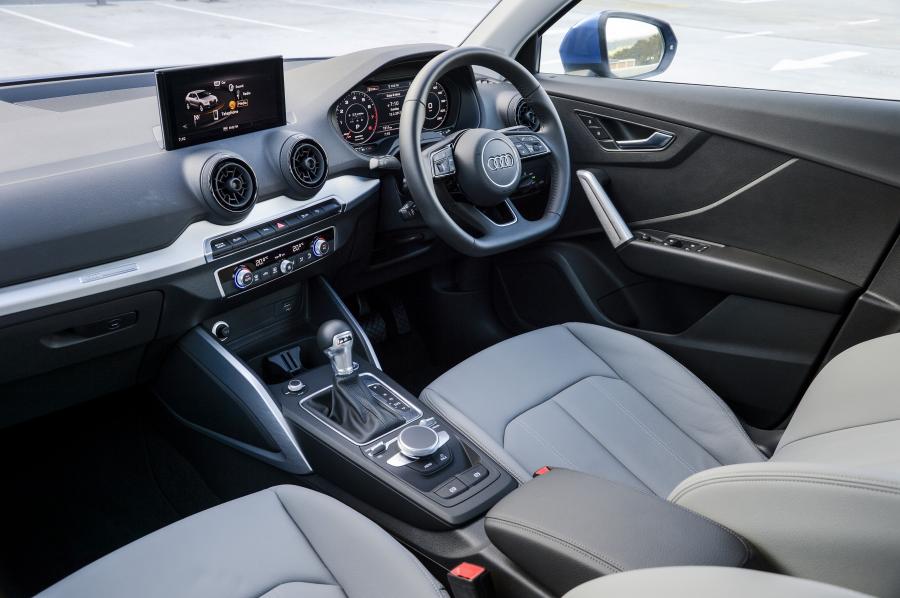Интерьер Audi Q2 TFSI S-Line 2017 года  (ZA) (фото 26 из 30)